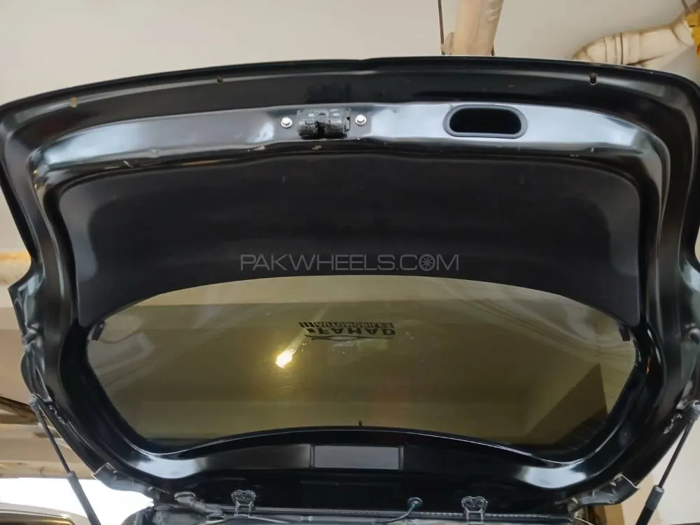 Toyota Vitz 2011 for Sale in Karachi Image-1