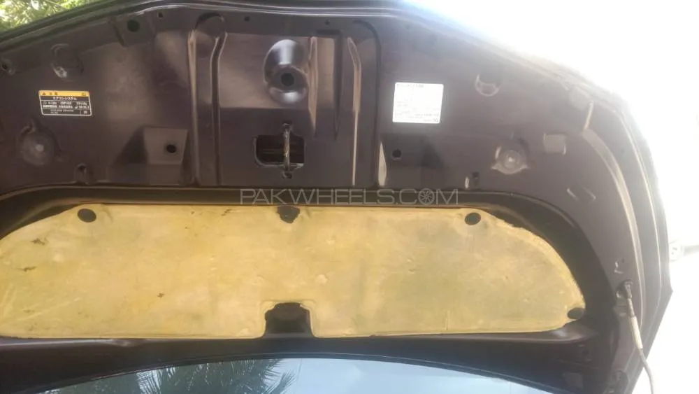 Toyota Vitz 2018 for Sale in Karachi Image-1