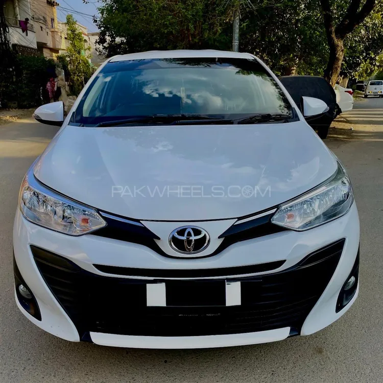 Toyota Yaris Sedan 2022 for Sale in Lahore Image-1