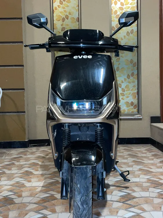 Evee Gen-Z 2024 for Sale Image-1