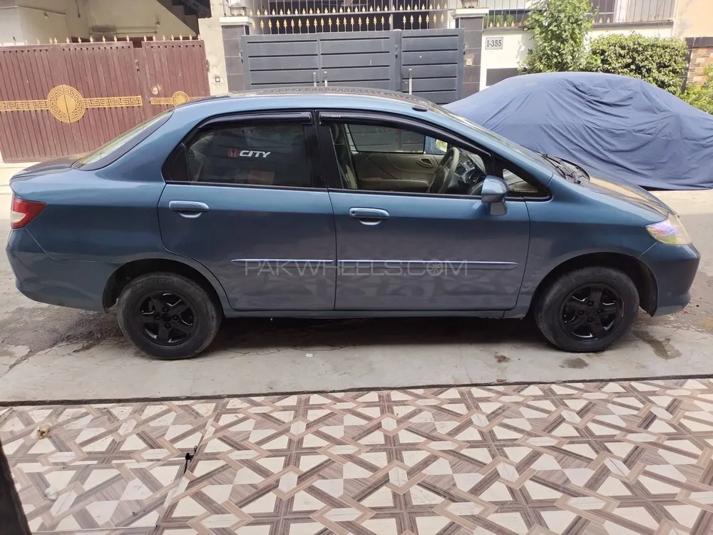Honda City 2005 for Sale in Lahore Image-1