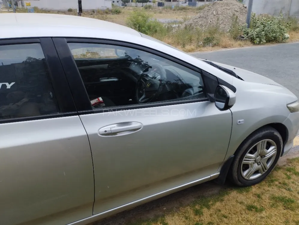 Honda City 2011 for Sale in Lahore Image-1