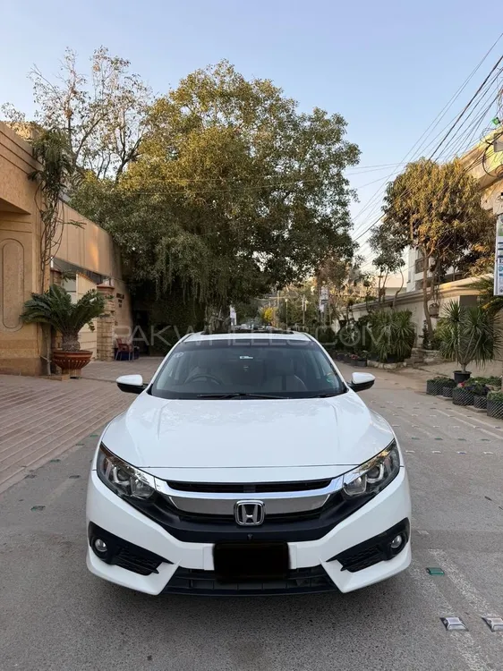 Honda Civic 2017 for Sale in Karachi Image-1