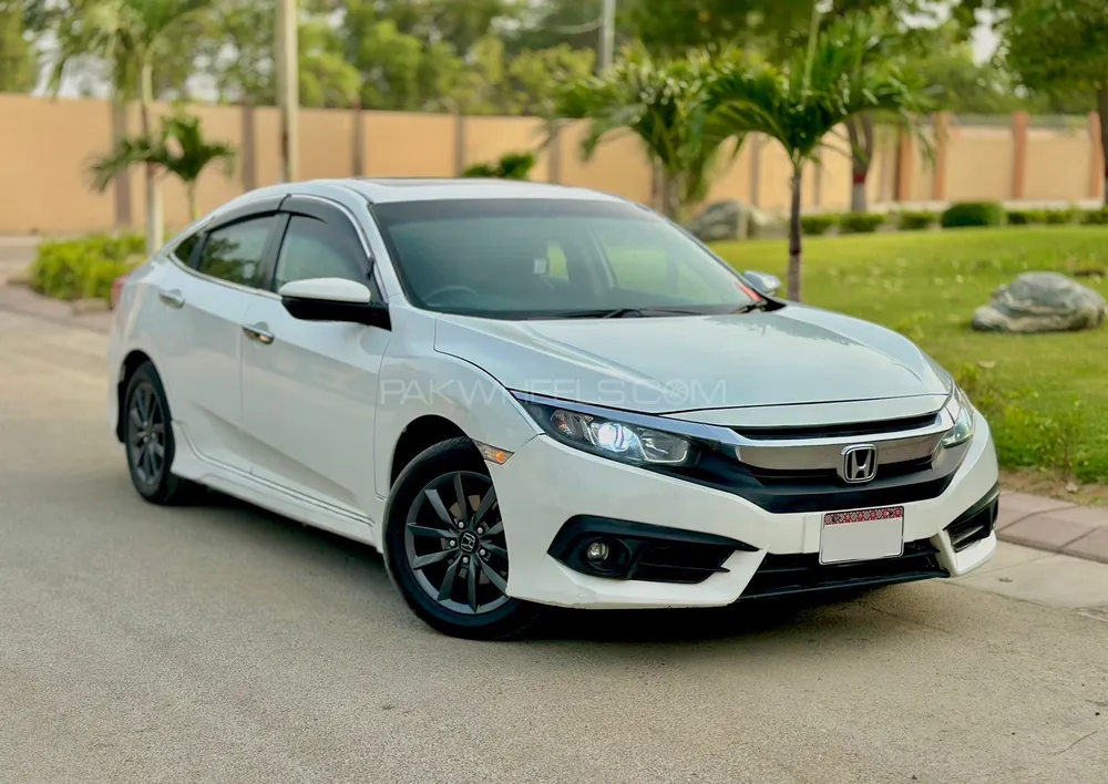 Honda Civic 2017 for Sale in Karachi Image-1