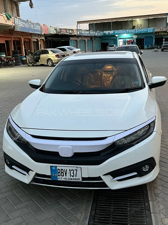 Honda Civic 2021 for Sale in Peshawar Image-1