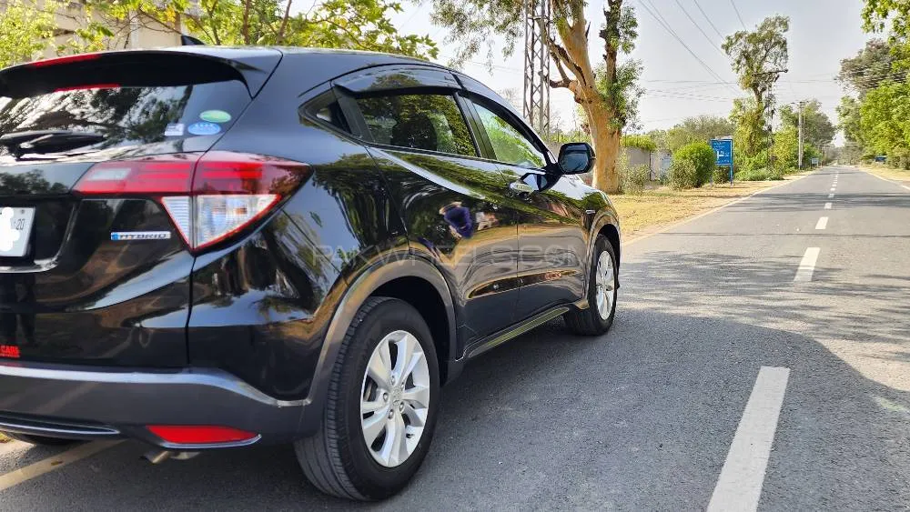 Honda Vezel 2014 for Sale in Sargodha Image-1