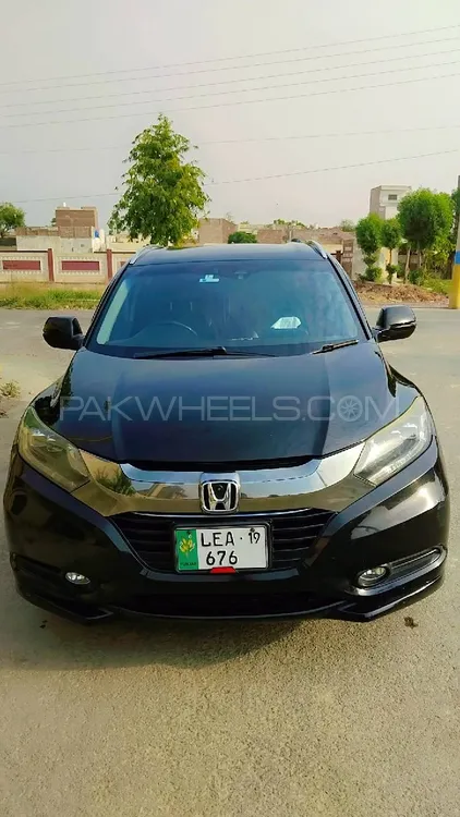 Honda Vezel 2014 for Sale in Mian Channu Image-1