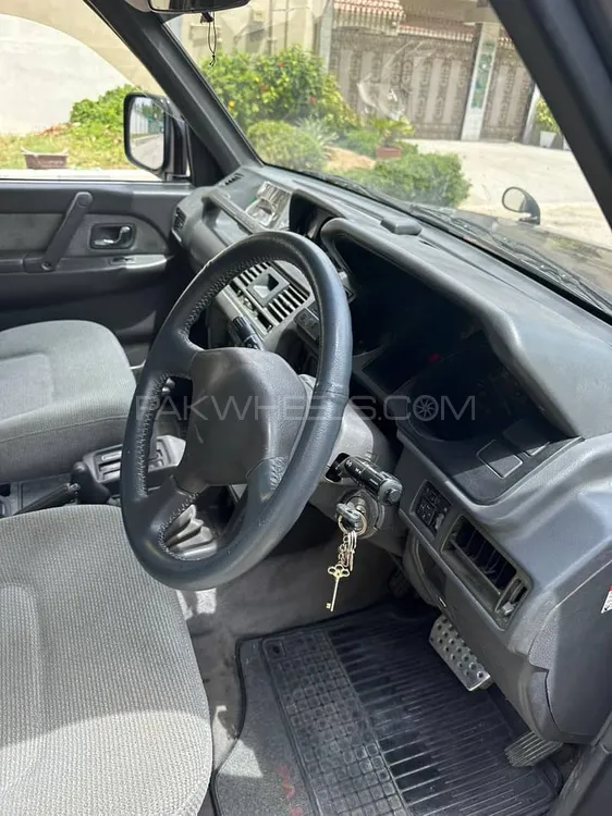 Mitsubishi Pajero 1992 for Sale in Karachi Image-1