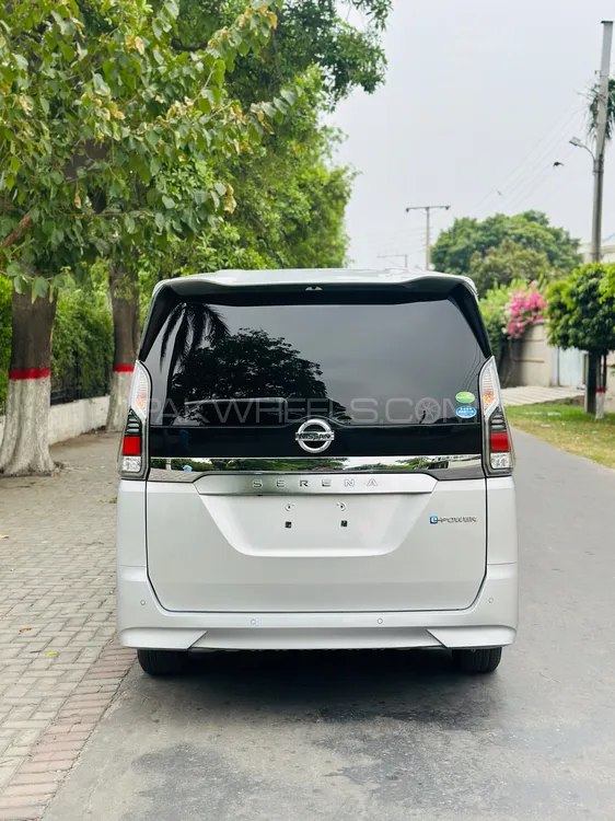 Nissan Serena 2019 for Sale in Gujrat Image-1