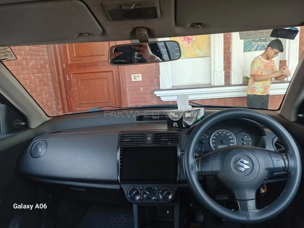 Suzuki Swift 2011 for Sale in Lahore Image-1
