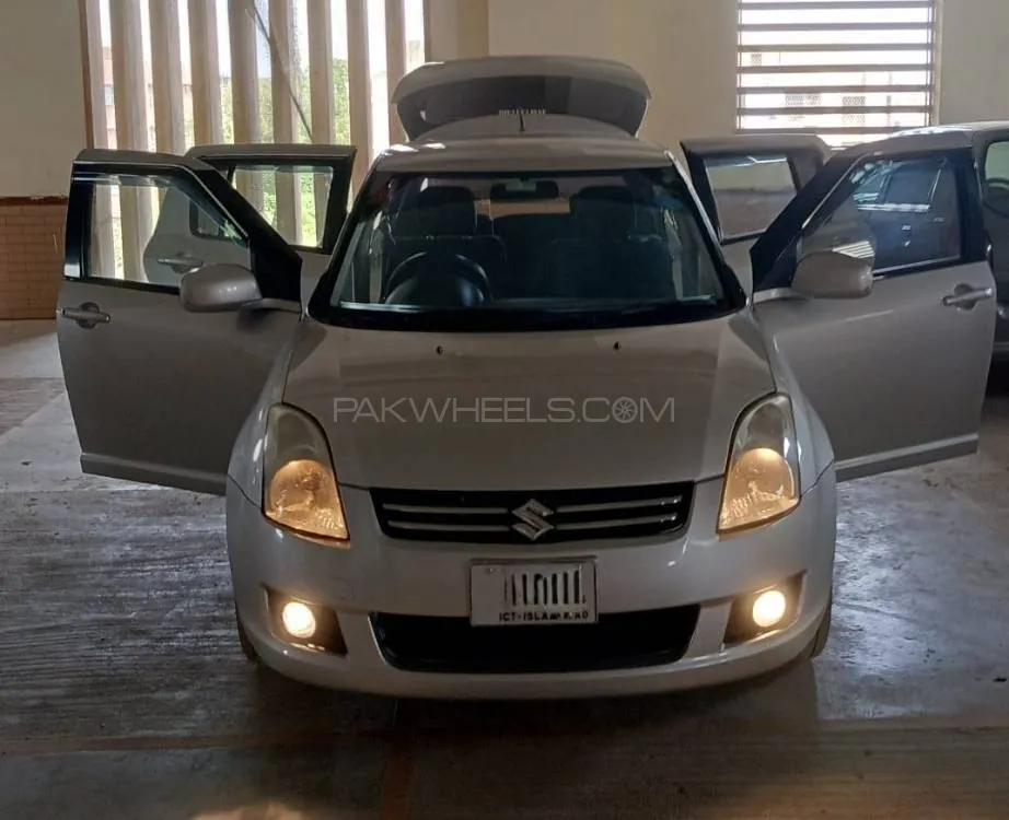 Suzuki Swift 2010 for Sale in Karachi Image-1