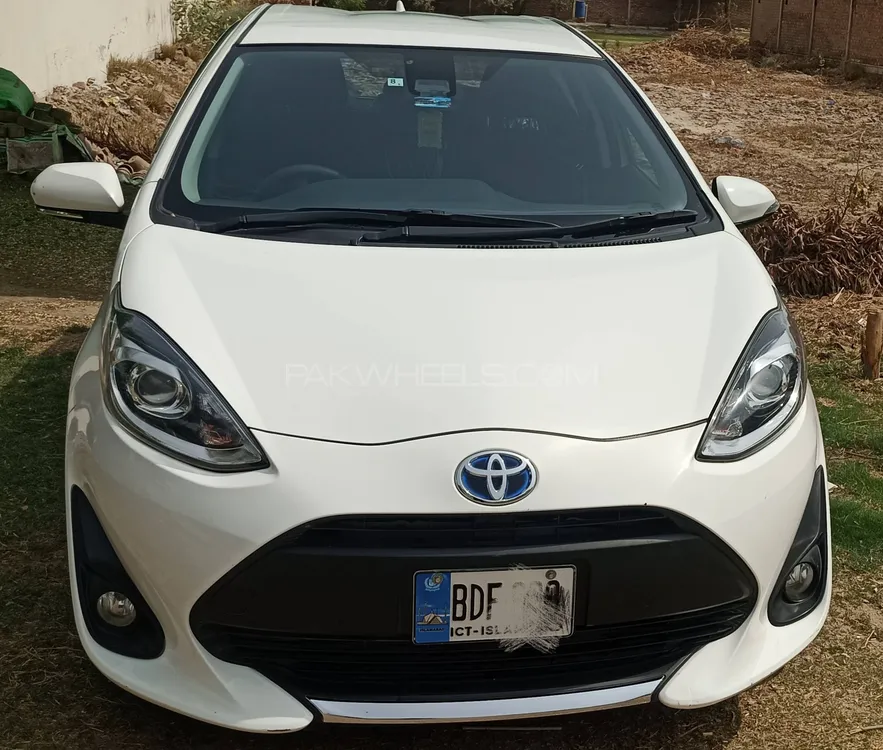 Toyota Aqua 2020 for Sale in Multan Image-1