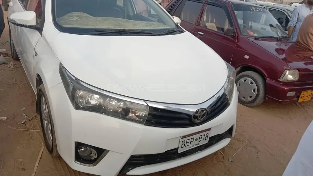 Toyota Corolla 2015 for Sale in Karachi Image-1