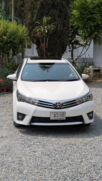 Toyota Corolla 2017 for Sale in Mardan Image-1