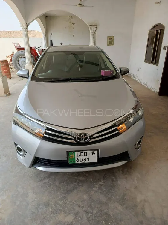 Toyota Corolla 2015 for Sale in Lahore Image-1
