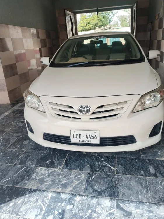 Toyota Corolla 2012 for Sale in Nowshera cantt Image-1