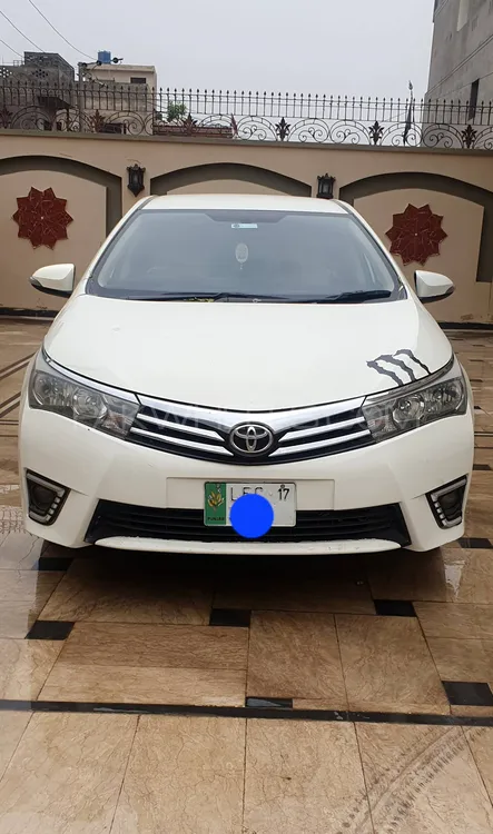 Toyota Corolla 2017 for Sale in Sialkot Image-1