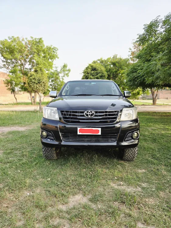 Toyota Hilux 2008 for Sale in Sahiwal Image-1