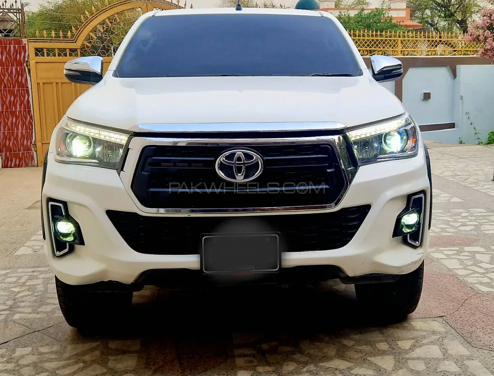 Toyota Hilux 2018 for Sale in Kotla arab ali khan Image-1