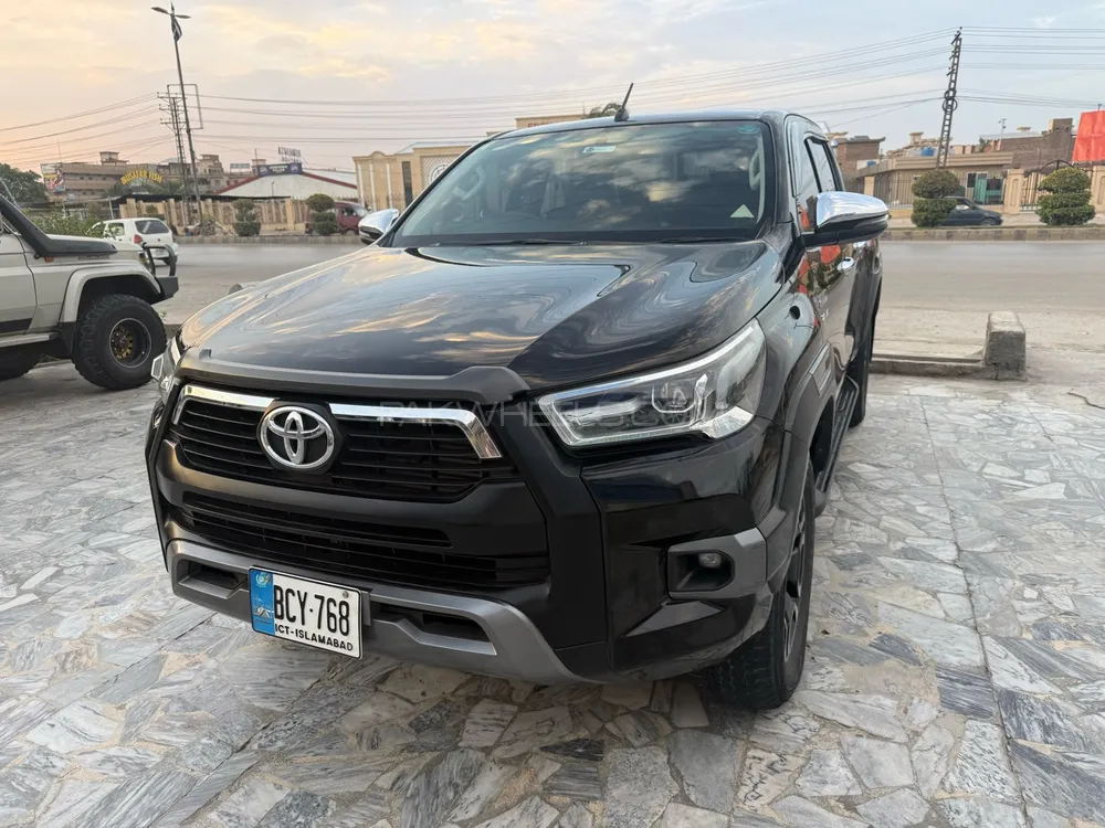 Toyota Hilux 2022 for Sale in Peshawar Image-1