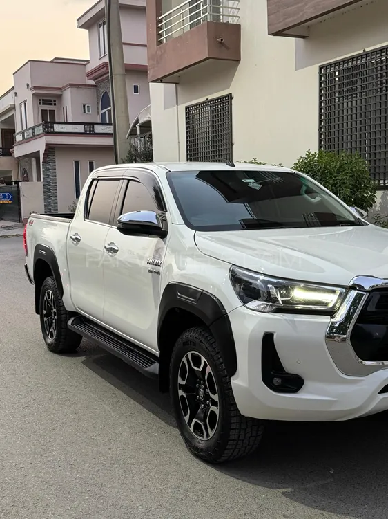 Toyota Hilux 2023 for Sale in Islamabad Image-1