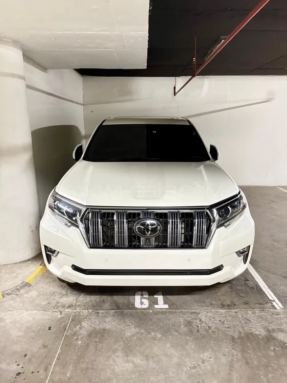Toyota Prado 2017 for Sale in Karachi Image-1