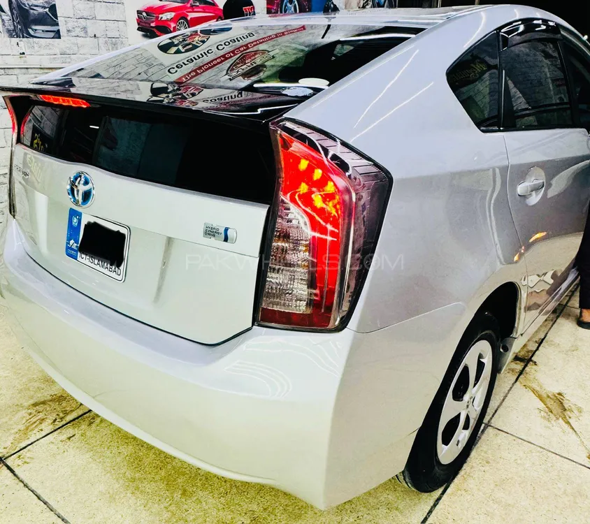 Toyota Prius 2014 for Sale in Sialkot Image-1