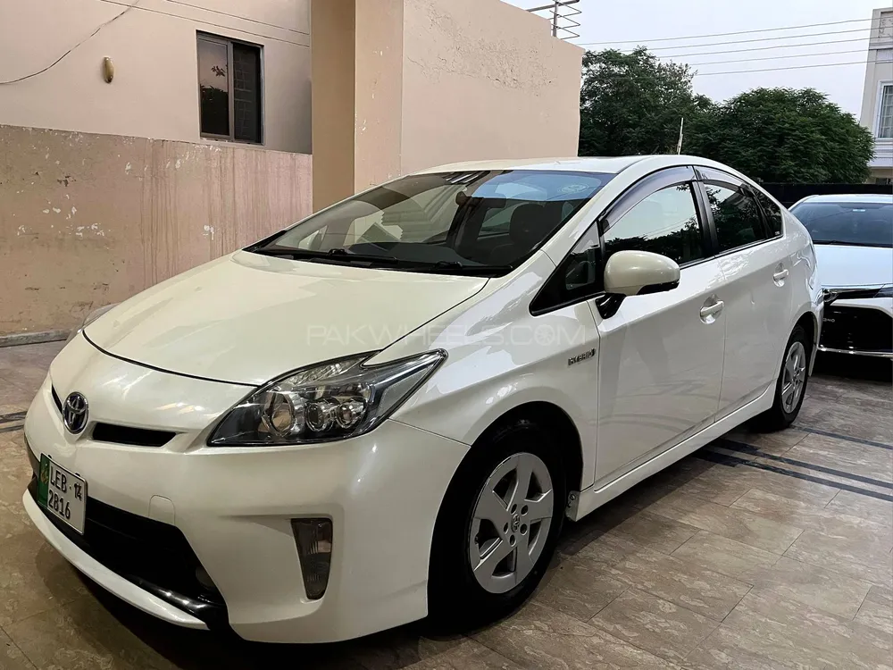 ٹویوٹا پریوس 2014 for Sale in لاہور Image-1