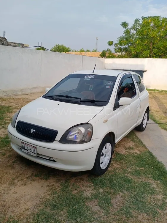 Toyota Vitz 1999 for Sale in Ghazi Image-1