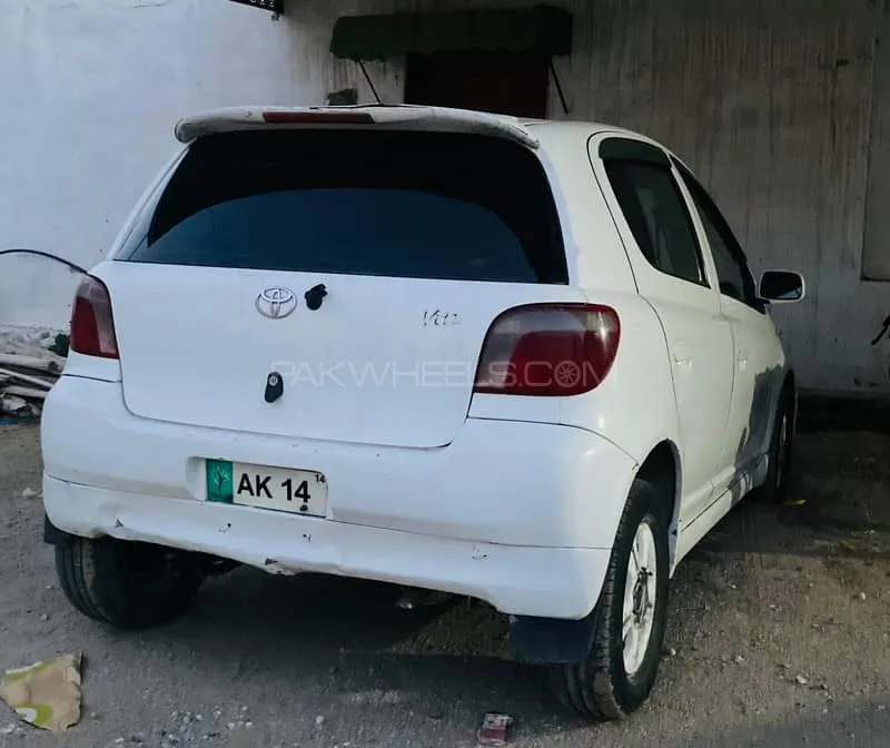 Toyota Vitz 2002 for Sale in Attock Image-1