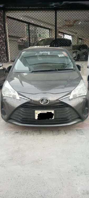 Toyota Vitz 2019 for Sale in Gujrat Image-1
