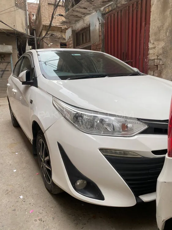 Toyota Yaris Sedan 2020 for Sale in Lahore Image-1