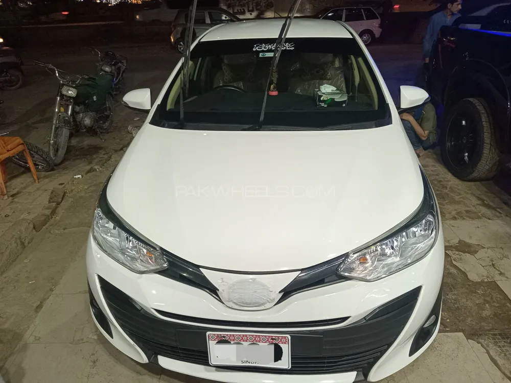 Toyota Yaris Sedan 2021 for Sale in Karachi Image-1