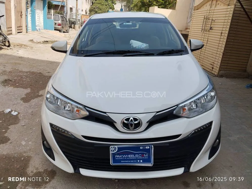 Toyota Yaris Sedan 2021 for Sale in Karachi Image-1