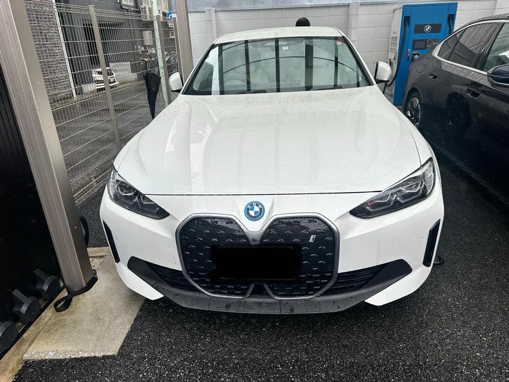 BMW i4 2022 for Sale in Karachi Image-1