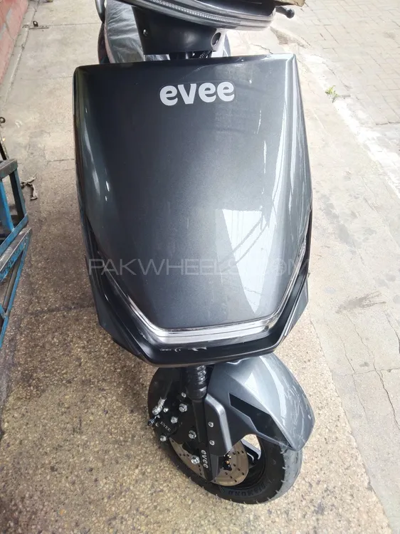 Evee Gen-Z 2025 for Sale Image-1
