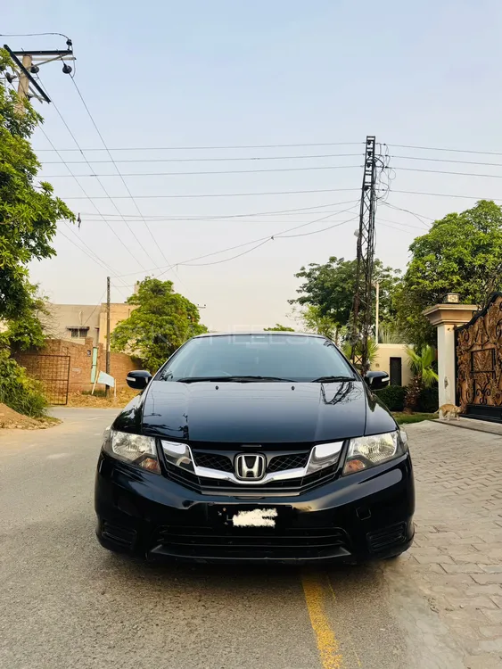 Honda City 2017 for Sale in Faisalabad Image-1