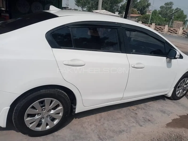 Honda Civic 2013 for Sale in Rahim Yar Khan Image-1