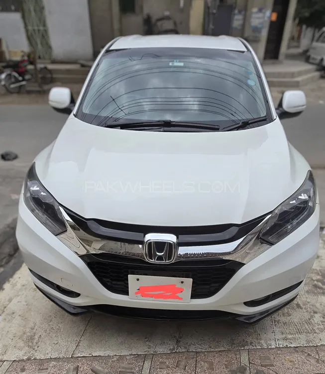 Honda Vezel 2016 for Sale in Lahore Image-1