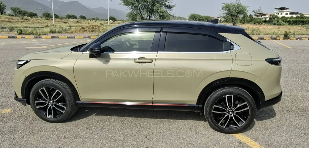Honda Vezel 2021 for Sale in Islamabad Honda Vezel 2021 for Sale in Islamabad Image-16