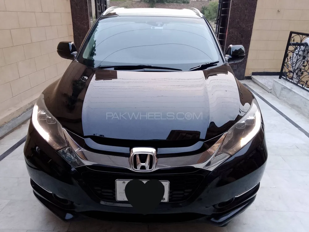 Honda Vezel 2015 for Sale in Peshawar Image-1