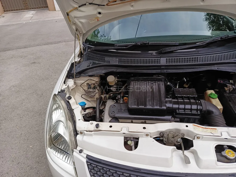 Suzuki Swift 2014 for Sale in Lahore Image-1