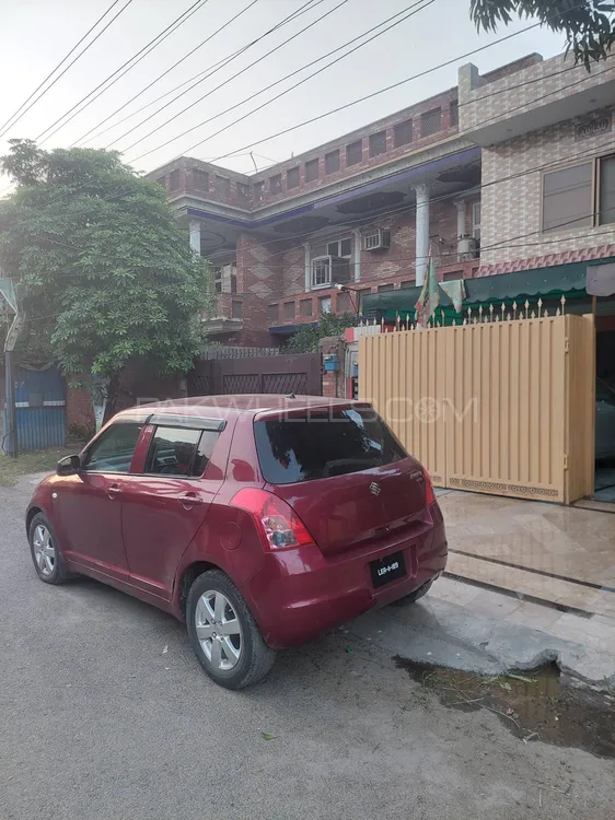 Suzuki Swift 2011 for Sale in Lahore Image-1