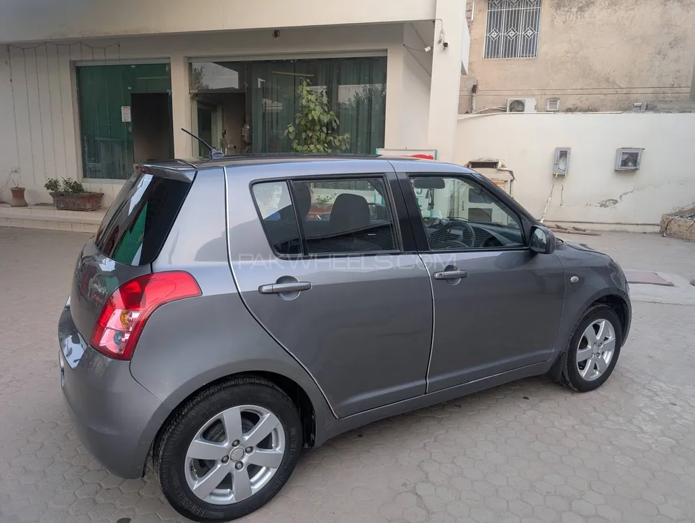 Suzuki Swift 2012 for Sale in Sahiwal Image-1