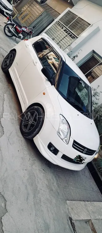 Suzuki Swift 2013 for Sale in Lahore Image-1