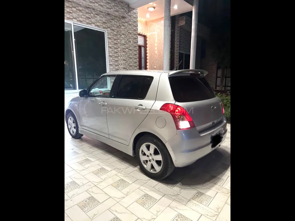 Suzuki Swift 2018 for Sale in Faisalabad Image-1