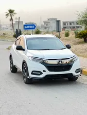 Honda Vezel Hybrid Z Style Edition 2015 for Sale