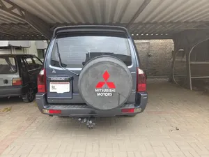 Mitsubishi Pajero GLX 3.2D 2006 for Sale