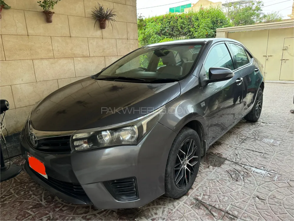 Toyota Corolla 2017 for Sale in Karachi Image-1