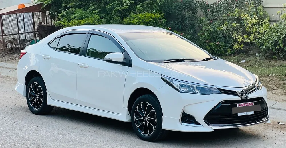 Toyota Corolla 2023 for Sale in Karachi Image-1